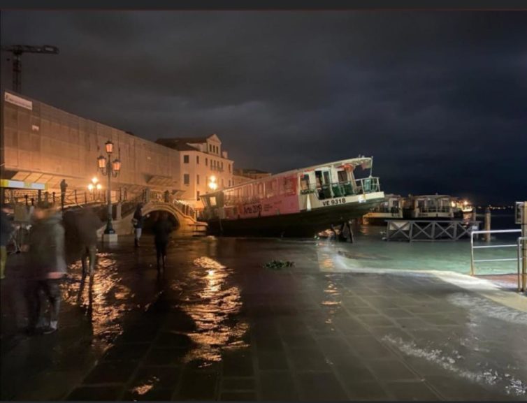 Emergenza marea a Venezia